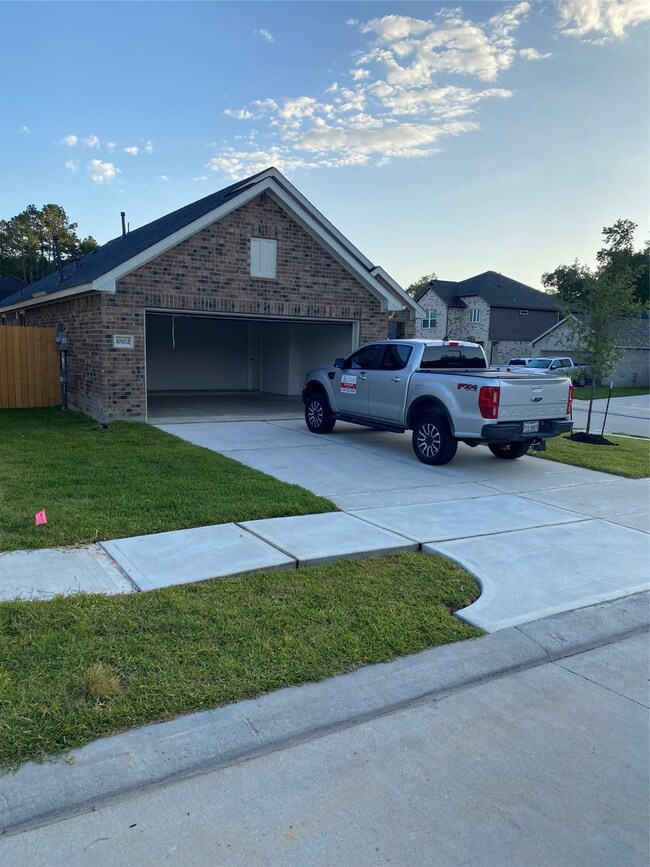 10102 Barn Owl Trail, Magnolia, TX 77354 - photo 4