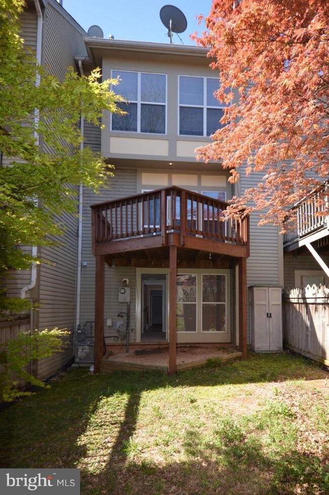 139 Coppermill Dr, Warrenton, VA 20186 - photo 2