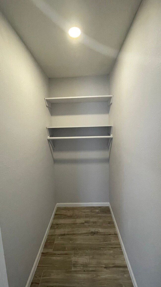 1723 Alta Vista St unit A, Houston, TX 77023 - photo 6