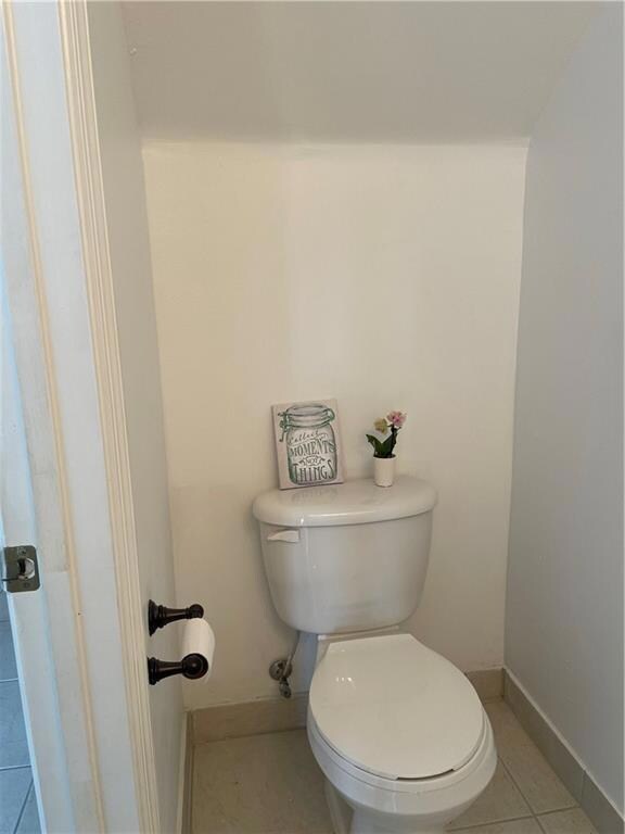 Guest bathroom -first floor