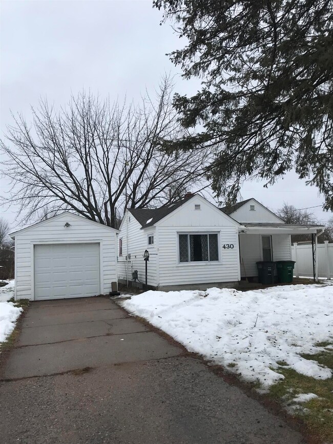 430 13th St N, Wisconsin Rapids, WI 54494 - photo 2