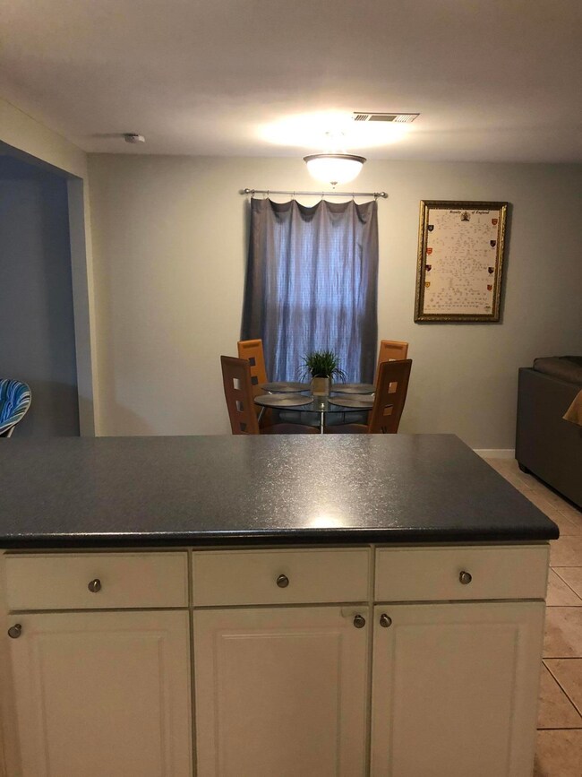 Kitchen bar dining room