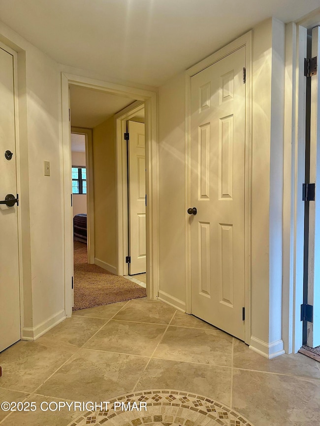 33 Midlake Dr unit 101, Lake Harmony, PA 18624 - photo 3