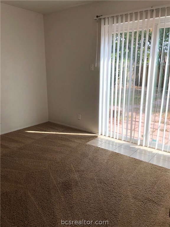 1703 Lawyer St unit B, College Station, TX 77840 - photo 5