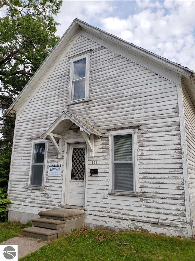 309 W River Rd, Oscoda, MI 48750 - photo 2