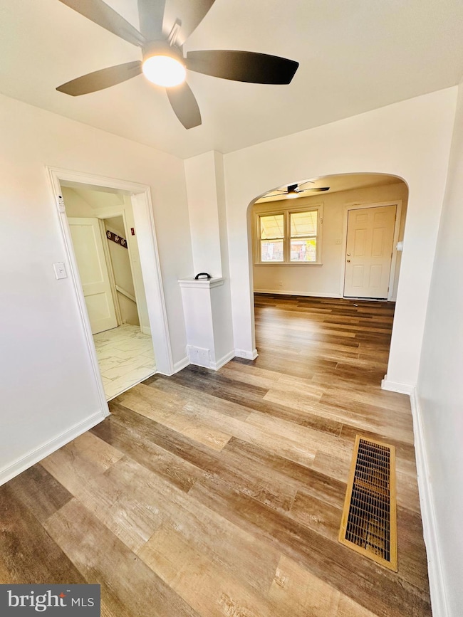 4615 Weymouth St, Philadelphia, PA 19120 - photo 5