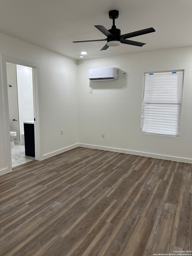 1418 Essex St, San Antonio, TX 78210 - photo 6