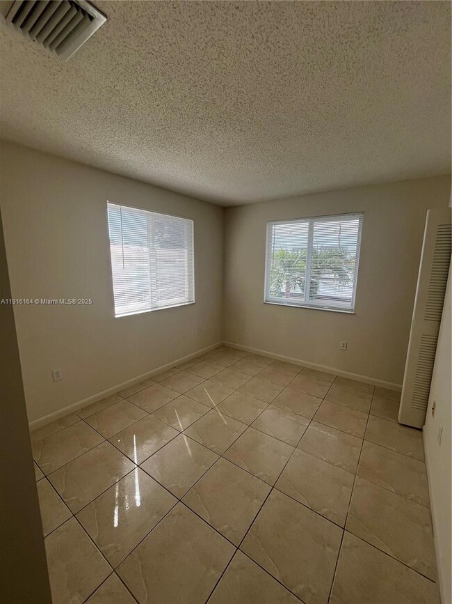 126 SW 21st Ave unit 2, Miami, FL 33135 - photo 6