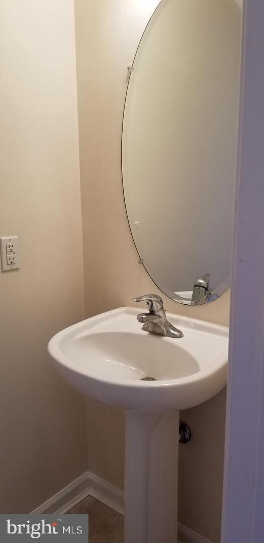 37 Sanford Dr, Bunker Hill, WV 25413 - photo 7