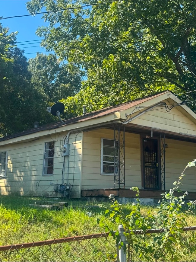1719 Fields Rd, Memphis, TN 38109 - photo 2