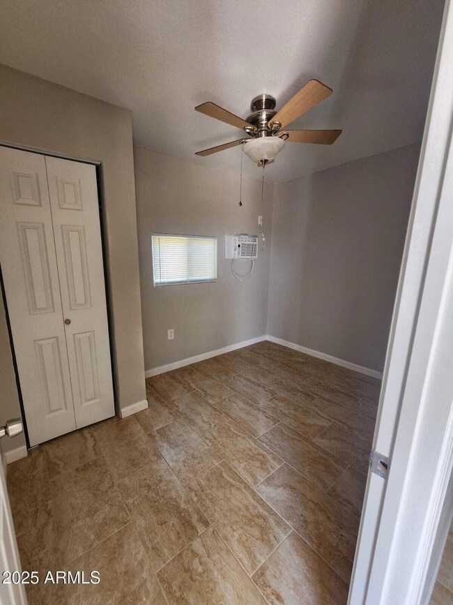 3546 W Roosevelt St, Phoenix, AZ 85009 - photo 2