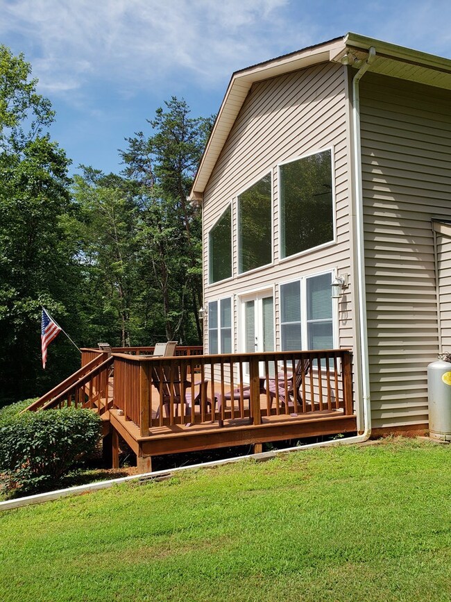 43 Rock Creek Ln, Stuart, VA 24171 - photo 4