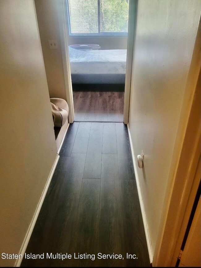 360 Barlow Ave unit 34, Staten Island, NY 10308 - photo 6