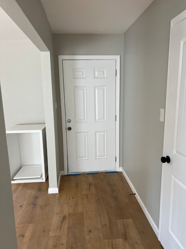 10310 Wicklowe St, Houston, TX 77016 - photo 3