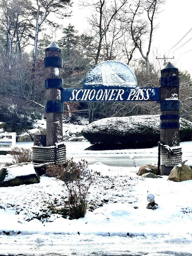 58 Harbor Lights Rd unit C58, Buzzards Bay, MA 02532 - photo 2