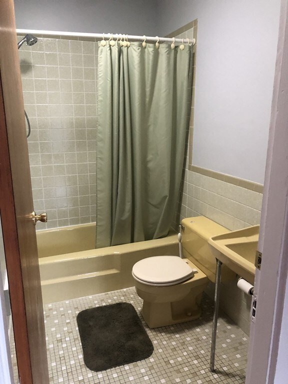 6 Trask St unit 1, Danvers, MA 01923 - photo 4