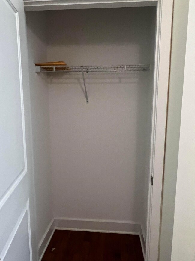 3 Greenwich Dr unit 114, Jersey City, NJ 07305 - photo 6