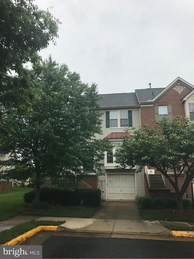 20347 Briarcliff Terrace, Sterling, VA 20165 - photo 2