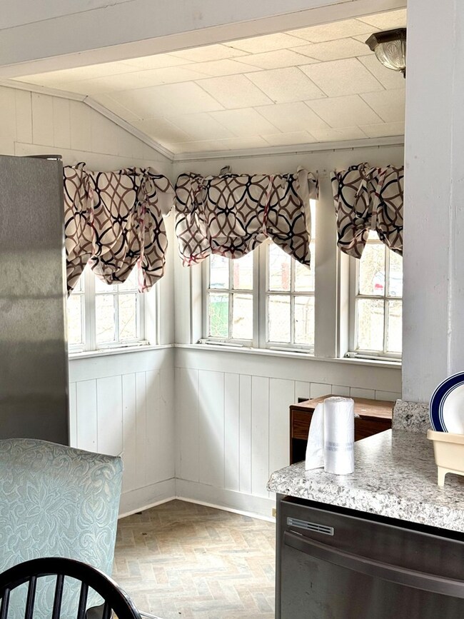 116 5th Ave, McComb, MS 39648 - photo 5