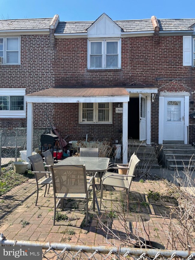 1360 Edgehill Rd, Darby, PA 19023 - photo 4
