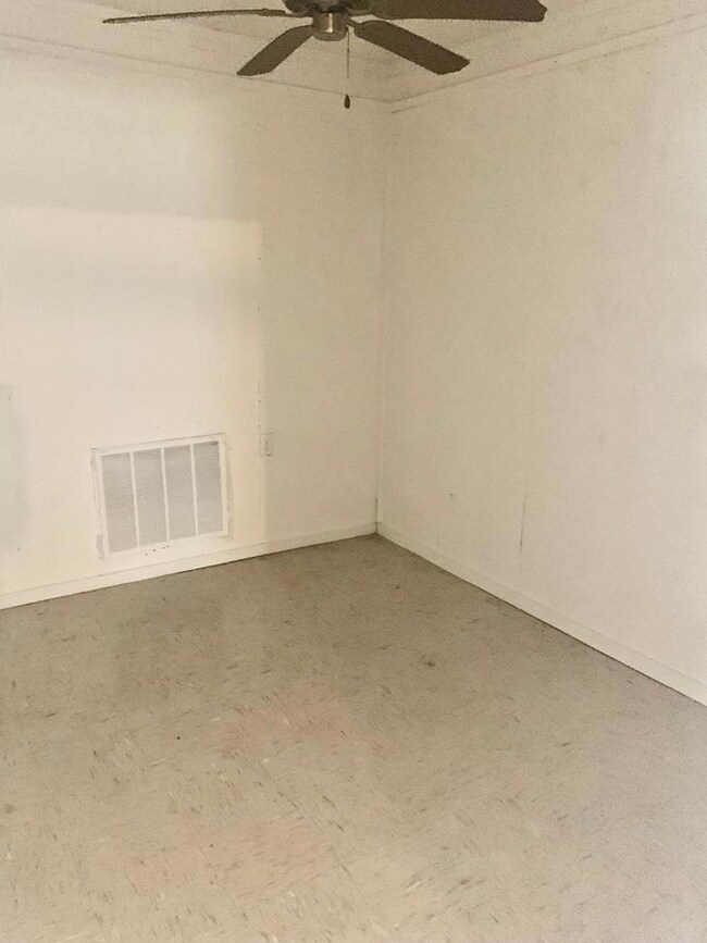 2810 Thompson Pond Rd, Tarrytown, GA 30470 - photo 4