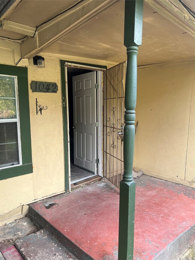 1042 Marcolin St, Houston, TX 77088 - photo 2
