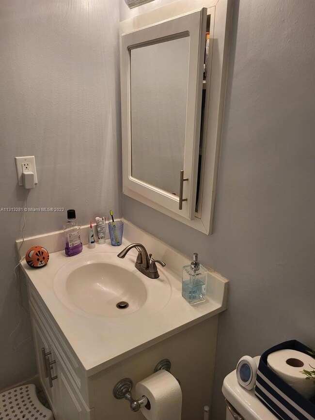 14221 N Kendall Dr unit 309C, Miami, FL 33186 - photo 5