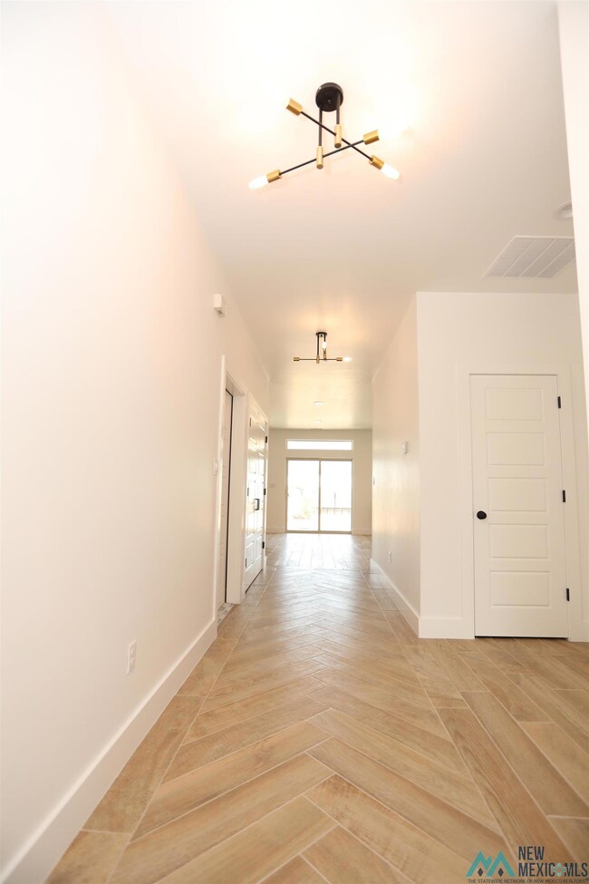 2308 Sage St, Carlsbad, NM 88220 - photo 7