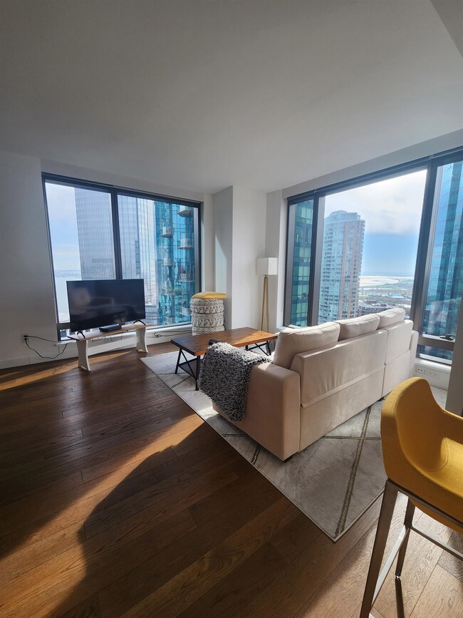 99 Hudson St unit 1811, Jc, Downtown, NJ 07320 - photo 3