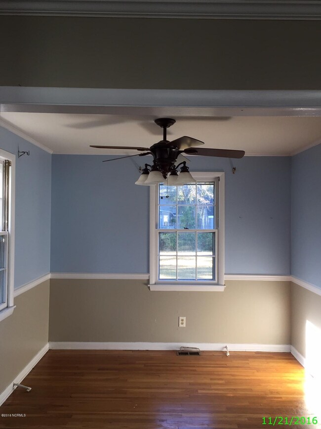 811 Edgewood Dr, Jacksonville, NC 28540 - photo 5