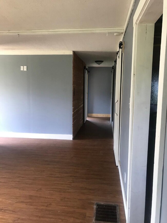 6856 Fords Mill Rd, Versailles, KY 40383 - photo 5