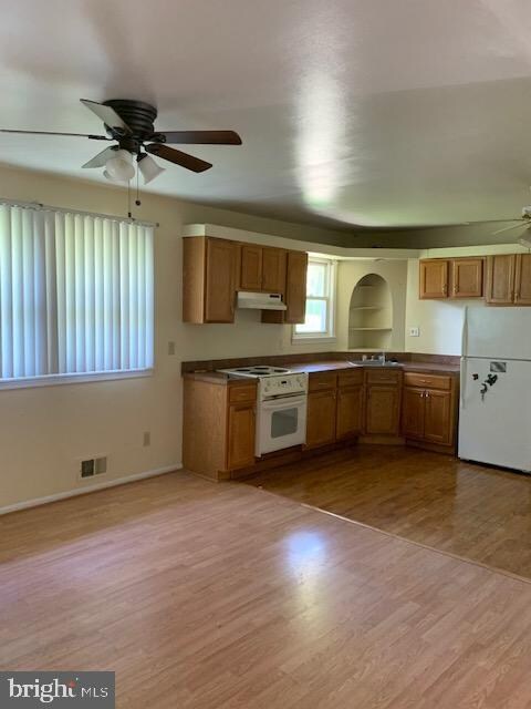 7803 Ashdale Rd, Capitol Heights, MD 20743 - photo 2