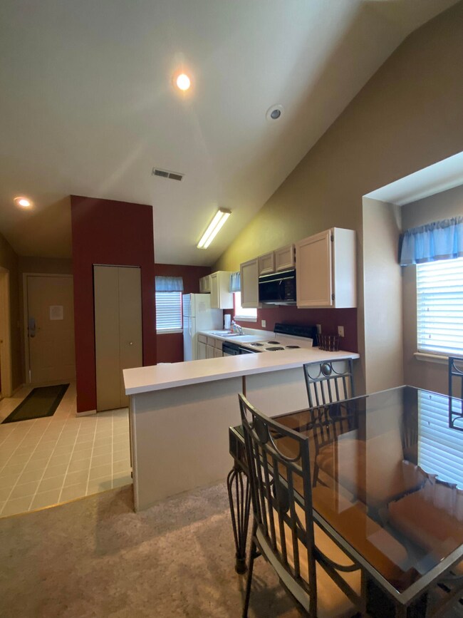6 Woodpecker Ln unit 5, Branson, MO 65616 - photo 2