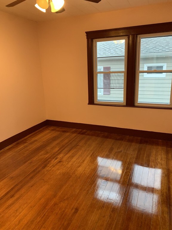 35 Lafayette St unit 1, Everett, MA 02149 - photo 4