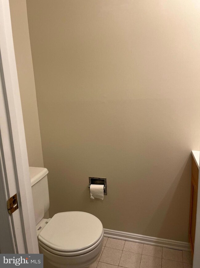 15023 Bridgeport Dr, Dumfries, VA 22025 - photo 7