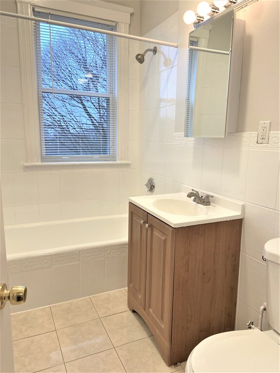 70 Bellingham St unit 8, Chelsea, MA 02150 - photo 7