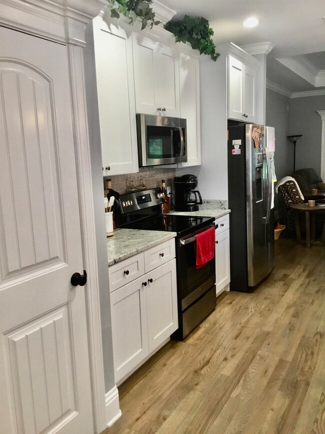 246 Parkside Cir, Crawfordville, FL 32327 - photo 3