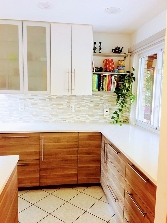 204 Lagrange St unit 15A, Chestnut Hill, MA 02467 - photo 2