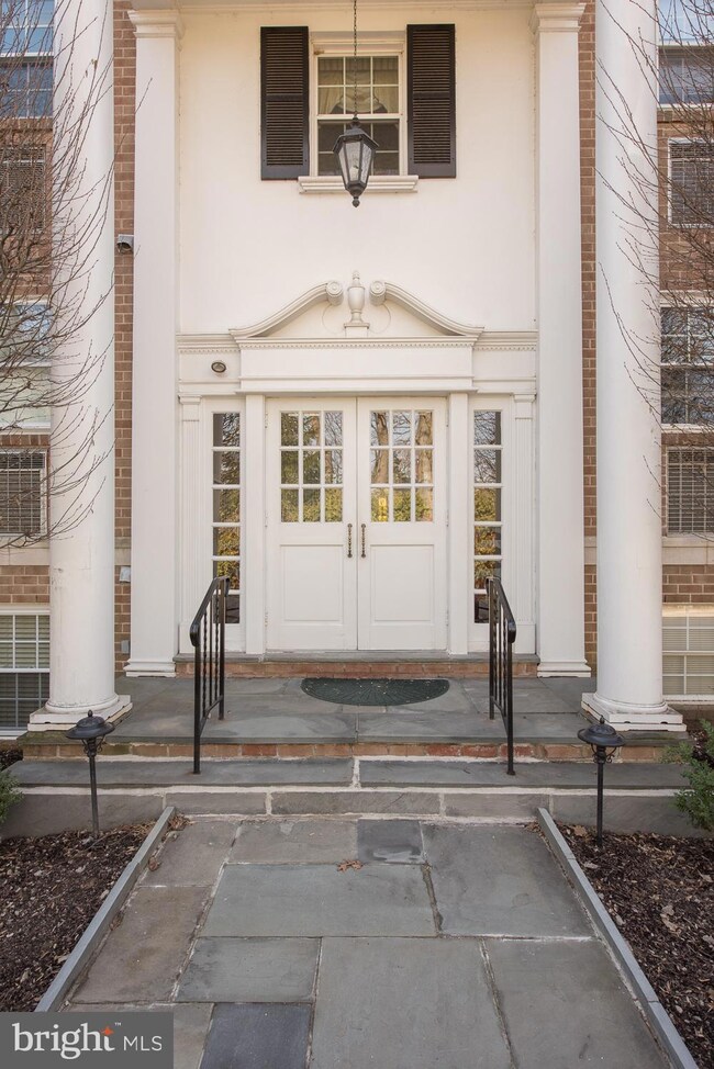 919 Montgomery Ave unit 2-2, Bryn Mawr, PA 19010 - photo 2