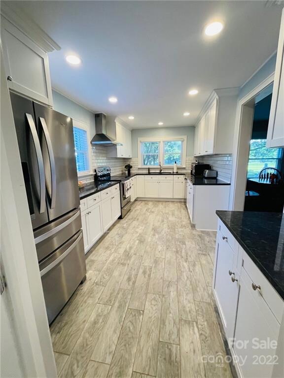 565 Bell Farm Rd, Statesville, NC 28625 - photo 7