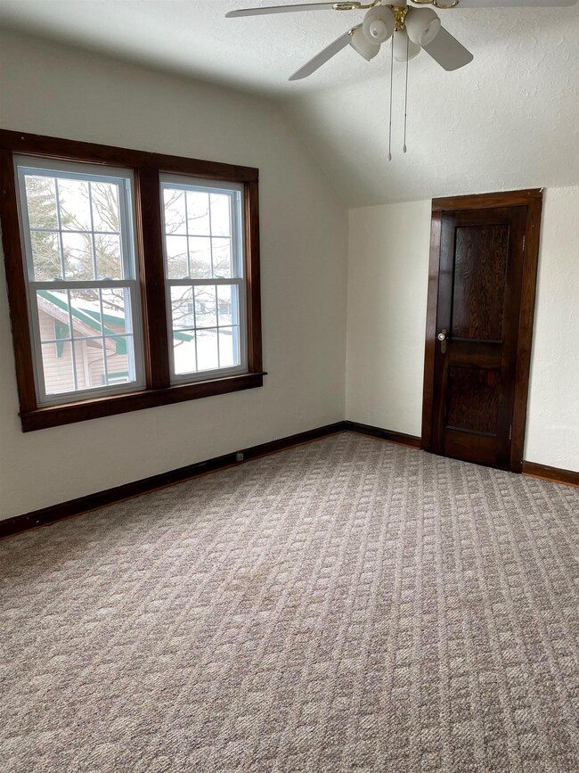 504 E 7th St, Fowler, IN 47944 - photo 6