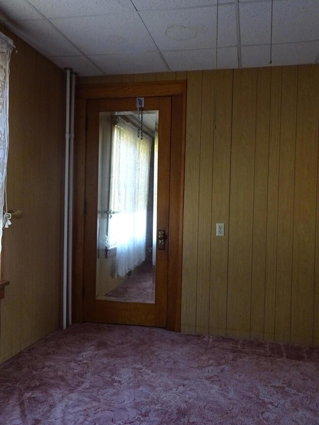 Main Floor Bedroom Closet