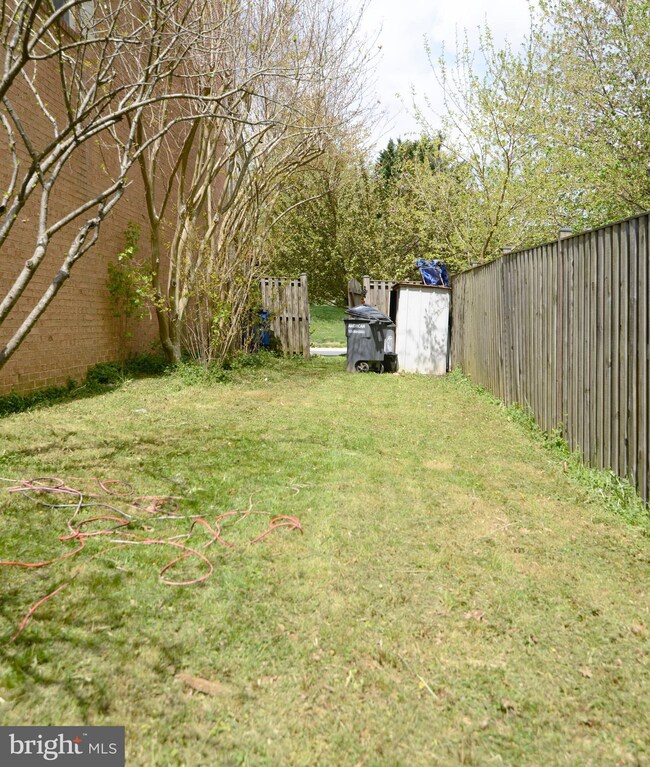 14001 Winding Ridge Ln, Centreville, VA 20121 - photo 6