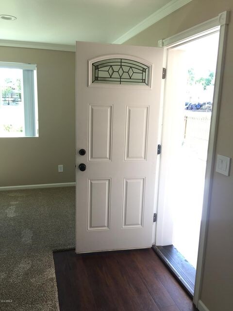 Family Room Entry