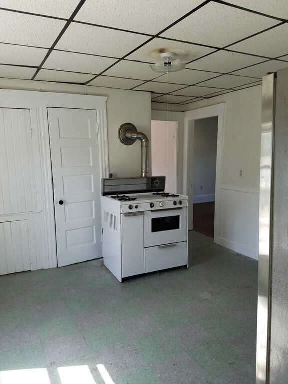 54 Lyman St, Worcester, MA 01603 - photo 7