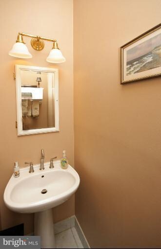 2017 Kalorama Rd NW unit 2, Washington, DC 20009 - photo 3