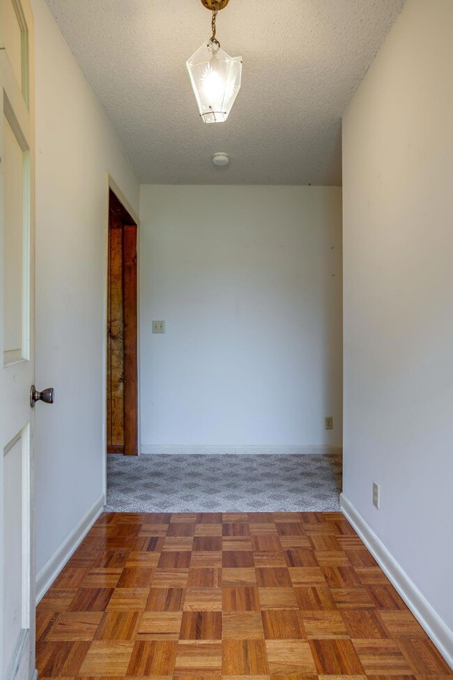 Entry way with hardwood floor