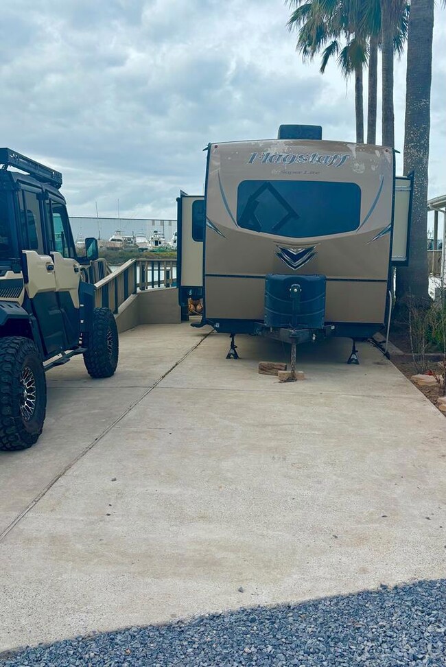 WELCOME TO LOT 844 W OYSTER