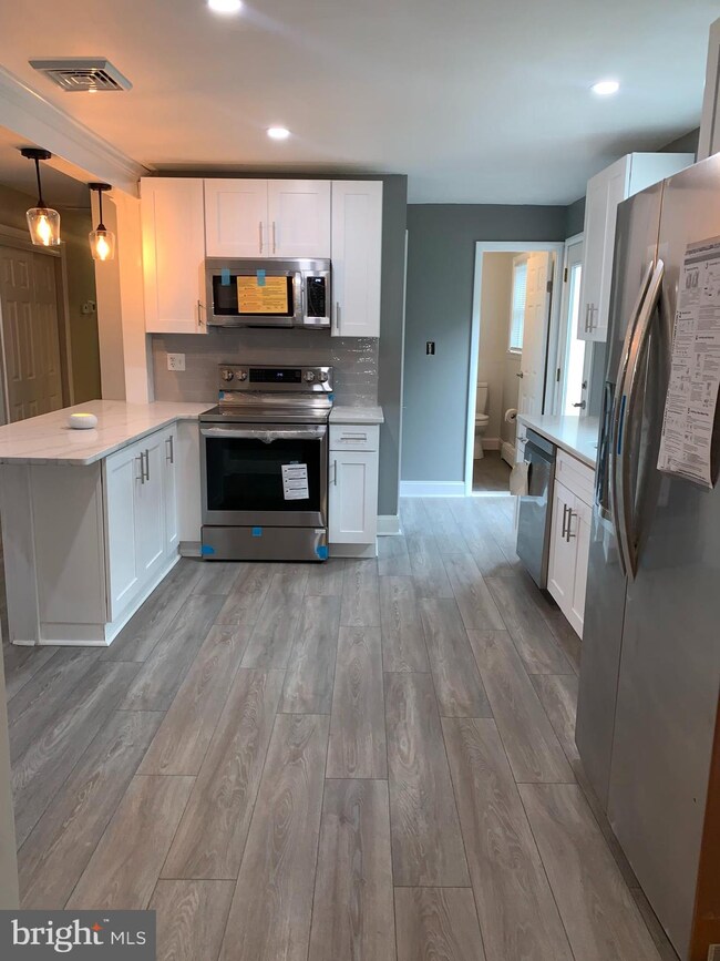 957 Manor Ln, Southampton, PA 18966 - photo 6