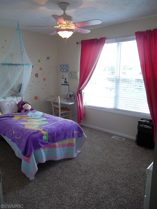 6566 Sunfield Dr SW, Byron Center, MI 49315 - photo 4